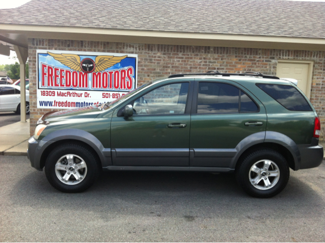 2003 Kia Sorento Crew Cab 126.0 WB 1SC LS Z85