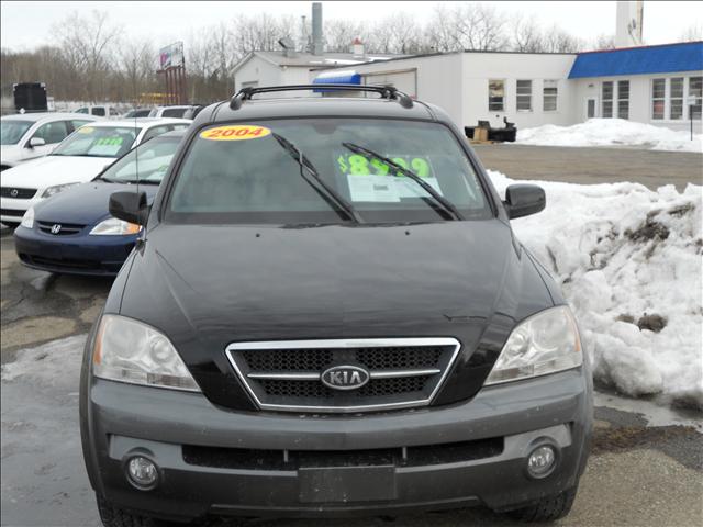 2004 Kia Sorento For Passenger W/ Limited Mobility