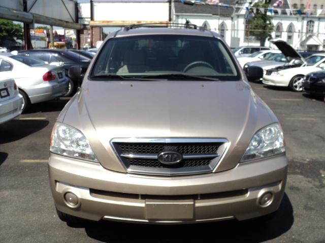 2004 Kia Sorento CE S LE