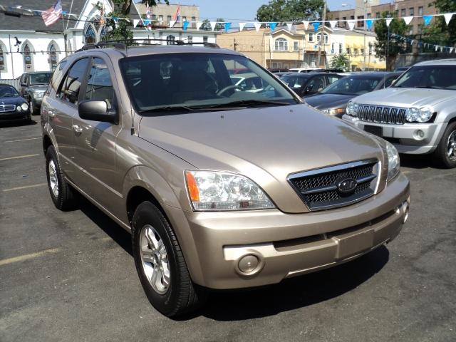 2004 Kia Sorento CE S LE