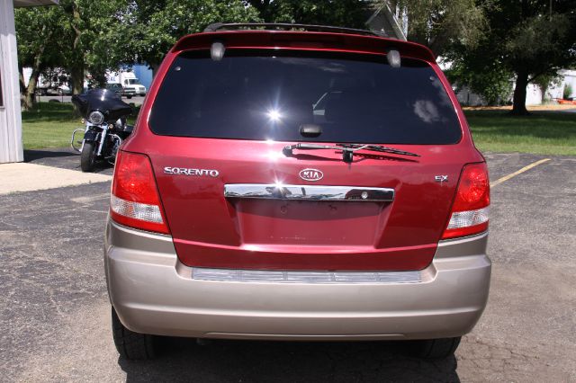 2004 Kia Sorento Crew Cab 126.0 WB 1SC LS Z85