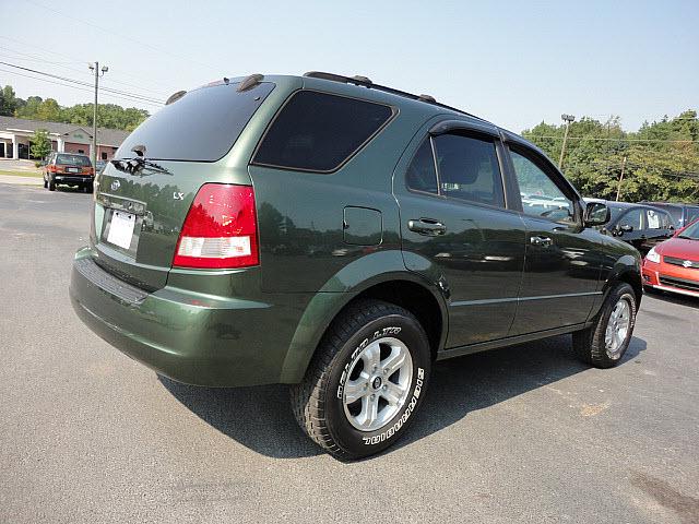 2004 Kia Sorento Elk Conversion Van