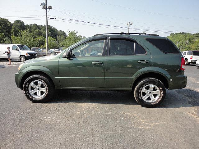 2004 Kia Sorento Elk Conversion Van