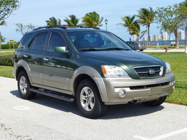 2004 Kia Sorento Crew Cab 126.0 WB 1SC LS Z85