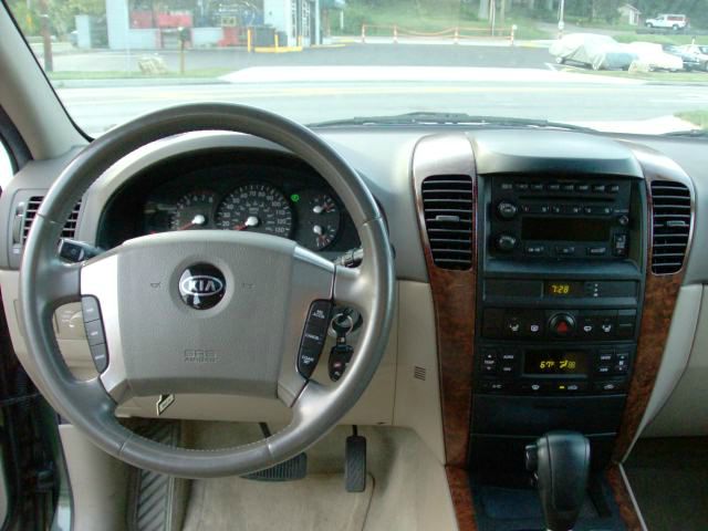 2004 Kia Sorento Unknown