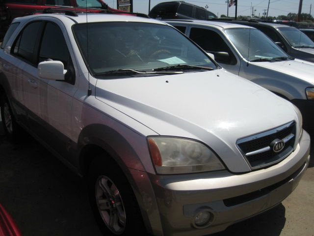 2004 Kia Sorento 4x4 Styleside Lariat