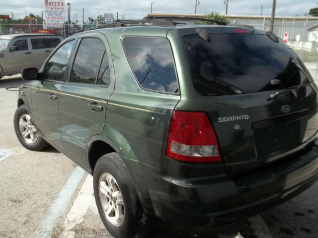 2004 Kia Sorento Crew Cab 126.0 WB 1SC LS Z85