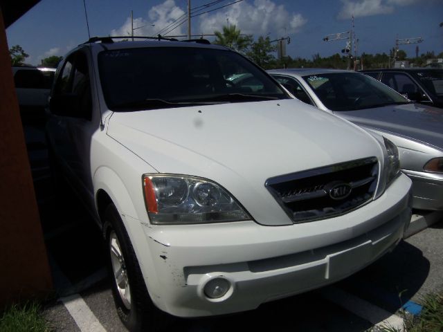 2004 Kia Sorento 4x4 Styleside Lariat