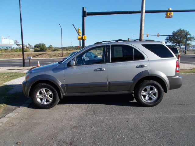 2004 Kia Sorento Crew Cab 126.0 WB 1SC LS Z85