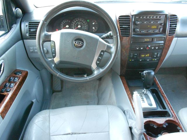 2004 Kia Sorento 4x4 Styleside Lariat