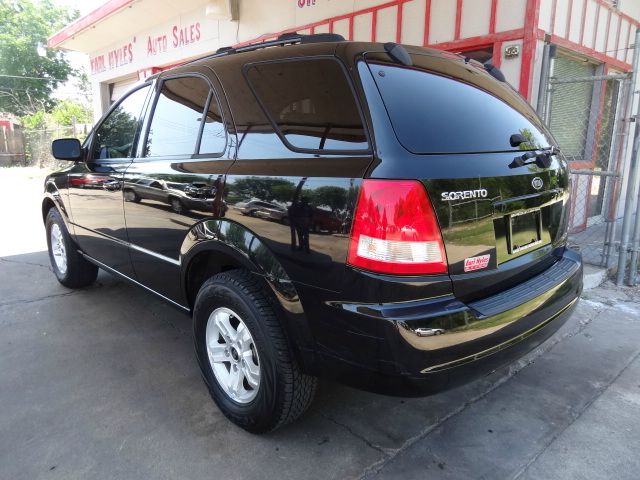 2004 Kia Sorento 4x4 Styleside Lariat