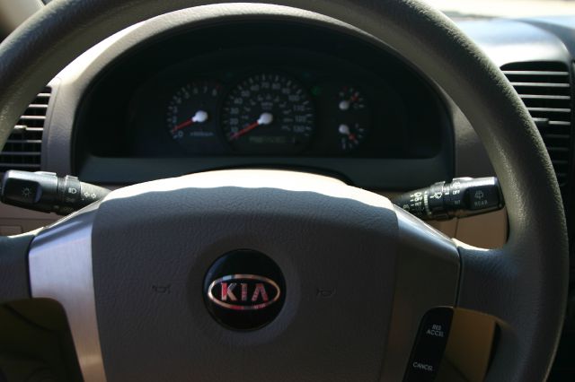 2004 Kia Sorento Unknown