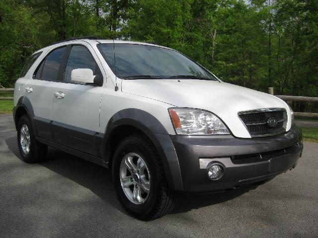 2005 Kia Sorento Crew Cab 126.0 WB 1SC LS Z85