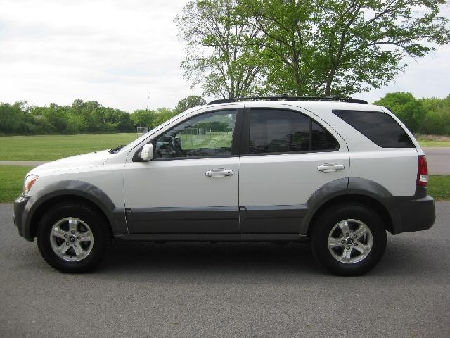 2005 Kia Sorento Crew Cab 126.0 WB 1SC LS Z85