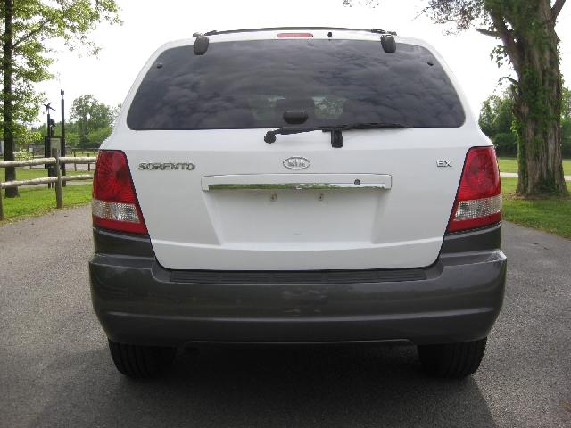 2005 Kia Sorento Crew Cab 126.0 WB 1SC LS Z85