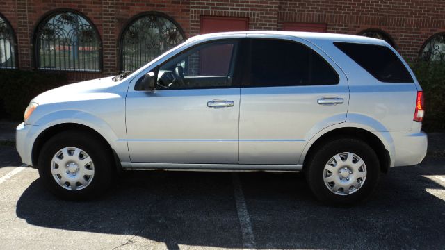 2005 Kia Sorento 4x4 Styleside Lariat