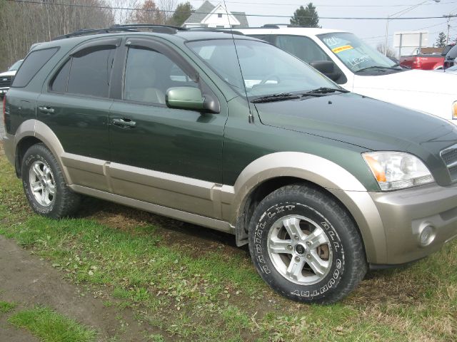 2005 Kia Sorento LS Truck