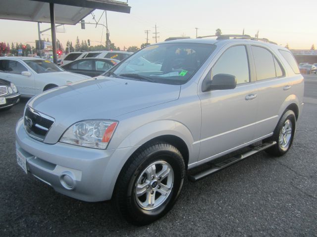 2005 Kia Sorento 4x4 Styleside Lariat