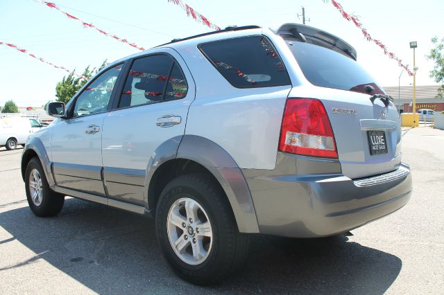 2005 Kia Sorento Crew Cab 126.0 WB 1SC LS Z85