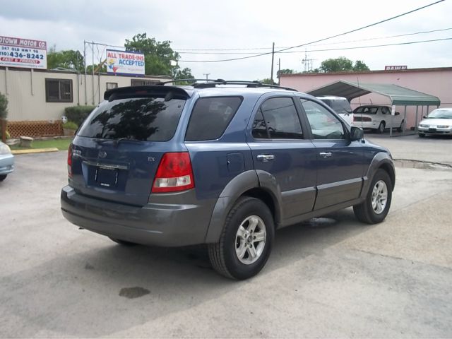 2005 Kia Sorento Crew Cab 126.0 WB 1SC LS Z85