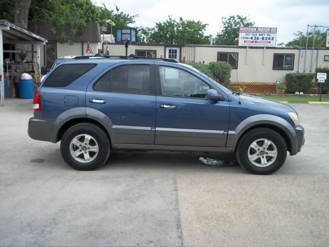 2005 Kia Sorento Crew Cab 126.0 WB 1SC LS Z85