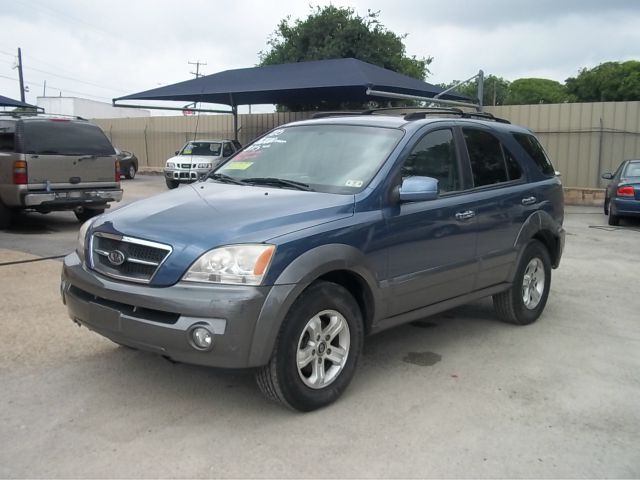 2005 Kia Sorento Crew Cab 126.0 WB 1SC LS Z85