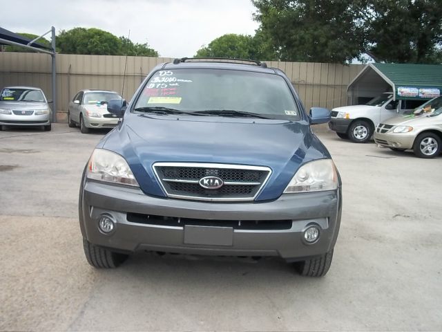 2005 Kia Sorento Crew Cab 126.0 WB 1SC LS Z85