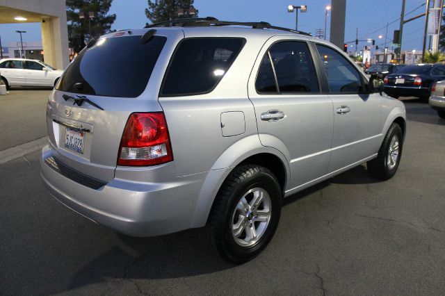 2005 Kia Sorento CREW CAB