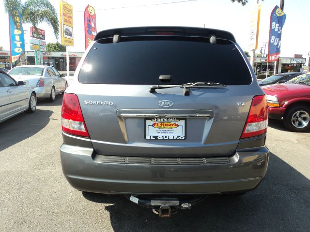 2005 Kia Sorento CREW CAB