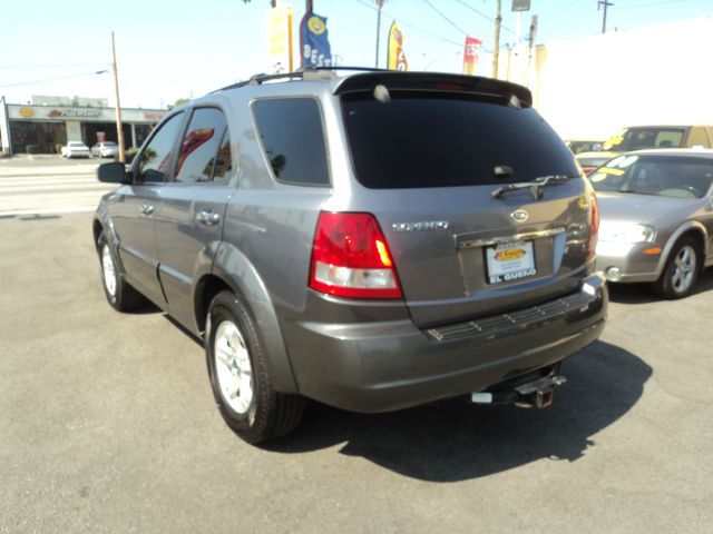 2005 Kia Sorento CREW CAB