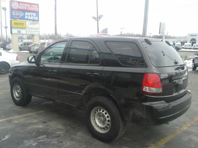 2005 Kia Sorento Crew Cab 126.0 WB 1SC LS Z85