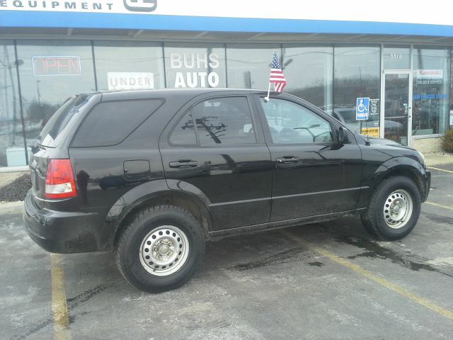 2005 Kia Sorento Crew Cab 126.0 WB 1SC LS Z85