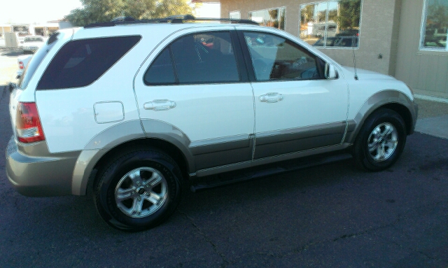 2005 Kia Sorento 4x4 Styleside Lariat