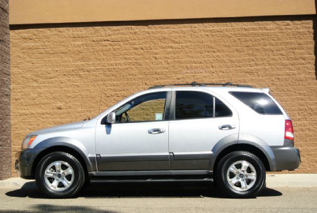 2005 Kia Sorento CREW CAB