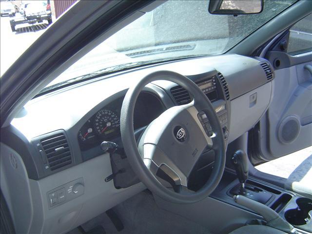 2006 Kia Sorento Elk Conversion Van