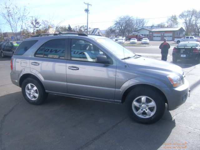 2007 Kia Sorento LS Truck