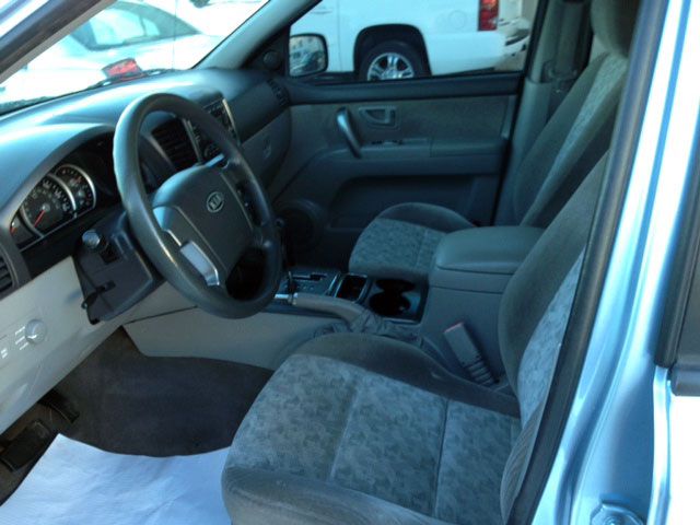 2007 Kia Sorento LS Truck