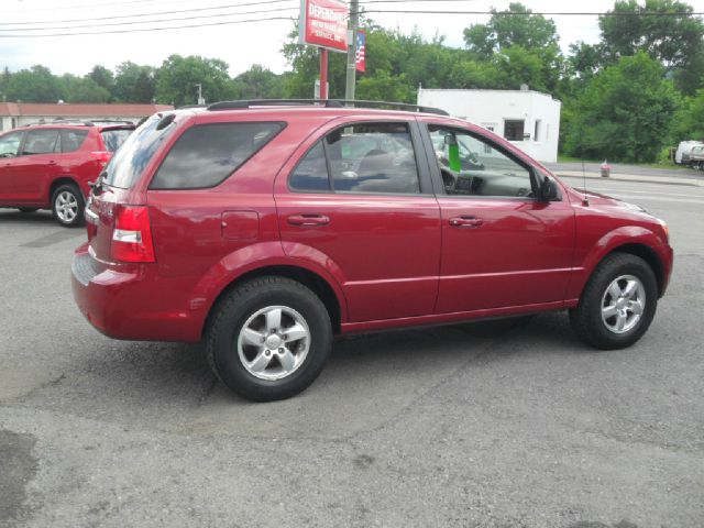 2008 Kia Sorento LS Truck