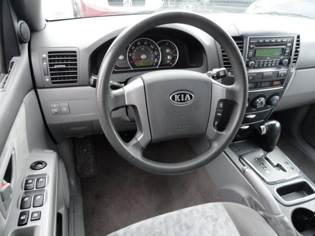 2008 Kia Sorento Elk Conversion Van