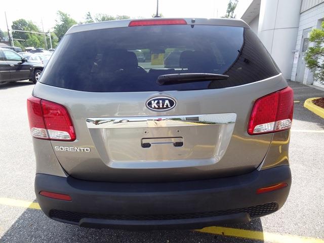 2011 Kia Sorento Elk Conversion Van