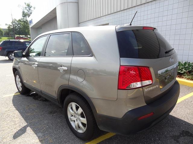 2011 Kia Sorento Elk Conversion Van