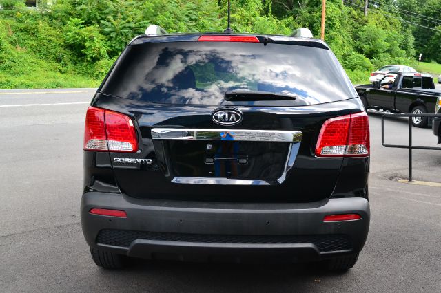 2011 Kia Sorento EX - DUAL Power Doors