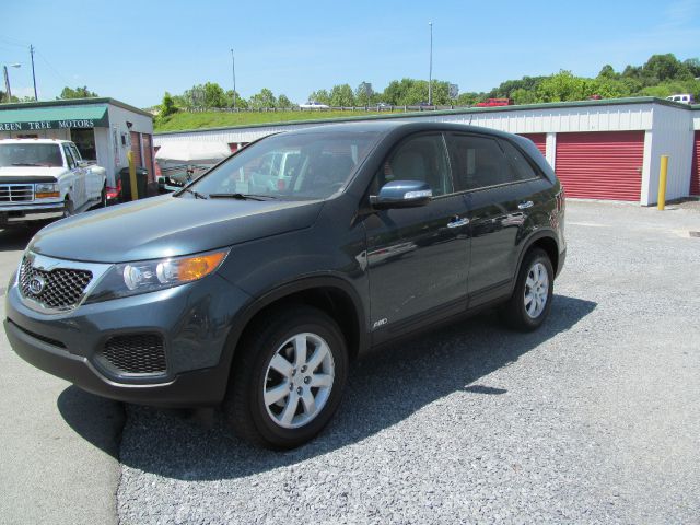 2011 Kia Sorento LS Truck