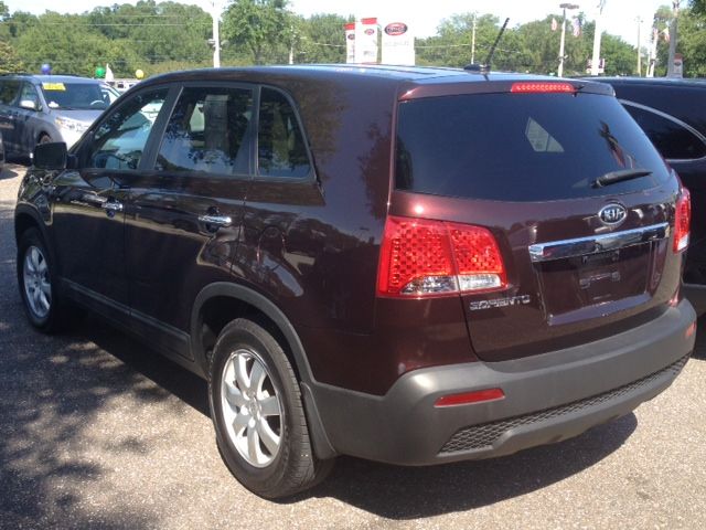 2011 Kia Sorento 4x4 Styleside Lariat