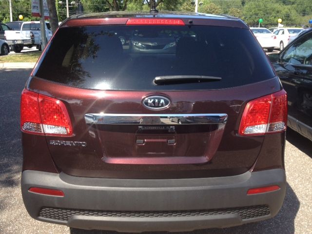 2011 Kia Sorento 4x4 Styleside Lariat