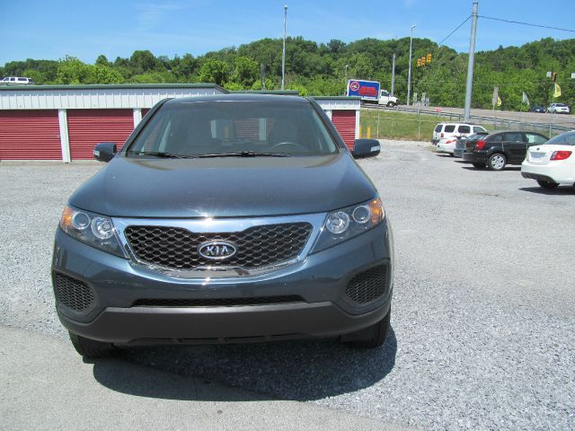 2011 Kia Sorento LS Truck