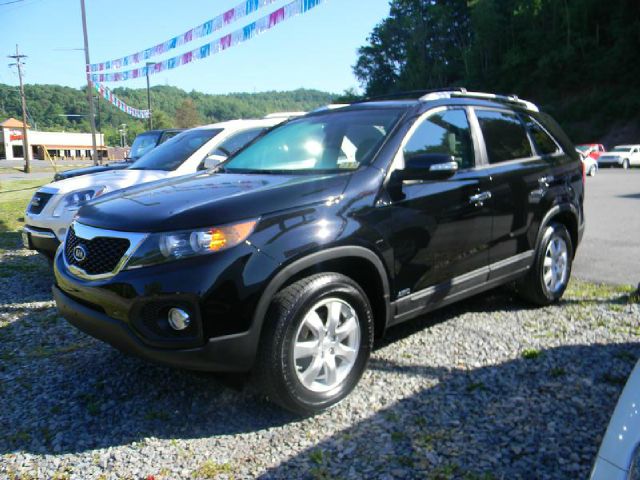 2011 Kia Sorento LS Truck