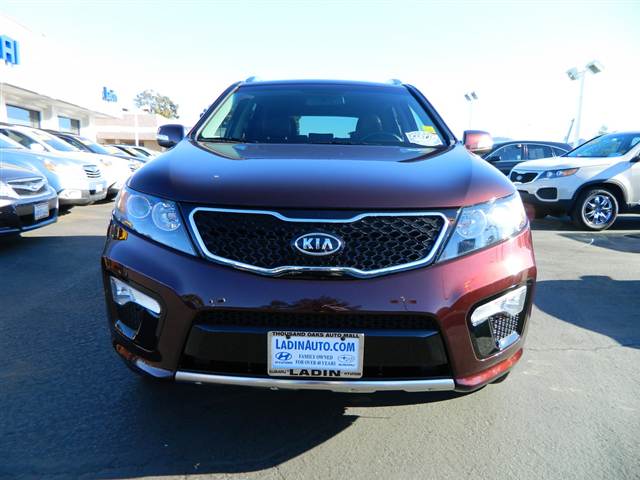 2012 Kia Sorento AWD, REAR DVD, Navigation, 3RD ROW, Mem/heat Seats