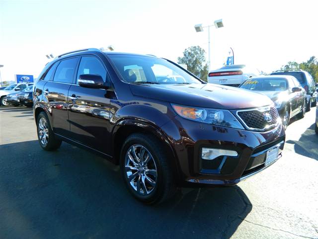 2012 Kia Sorento AWD, REAR DVD, Navigation, 3RD ROW, Mem/heat Seats