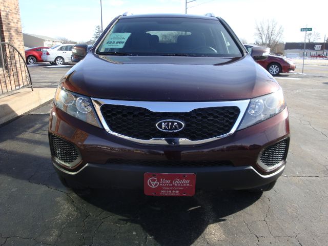 2013 Kia Sorento E350 15 Passanger Van XLT